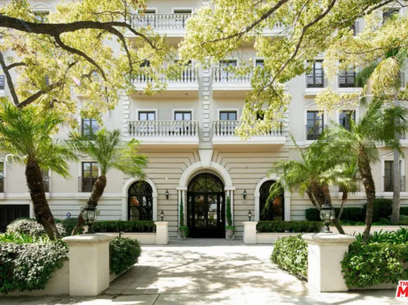 425 N Maple Dr Unit 304, Beverly Hills, CA 90210