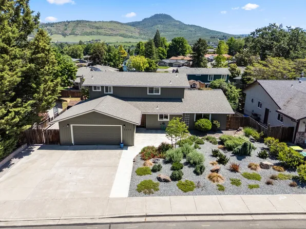 2642 Hawaiian Ave, Medford, OR 97504
