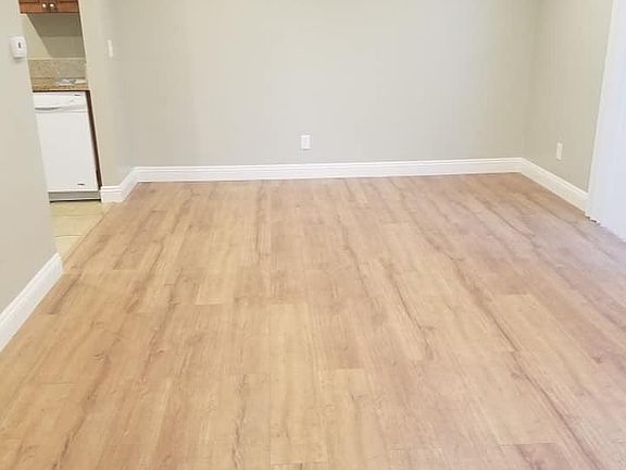 5th image of 2443 Mission Ave APT 15