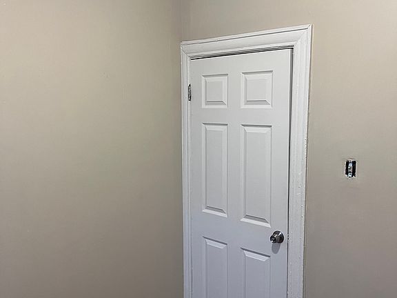 3rd image of 46 Bird Ave Unit 2