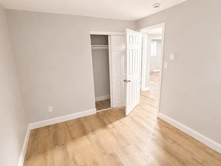 96 Itasca St #1 — Photo 8