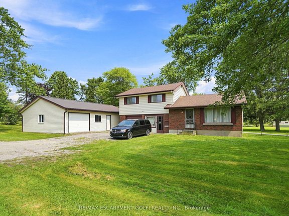 3rd image of 82813 Metler Rd