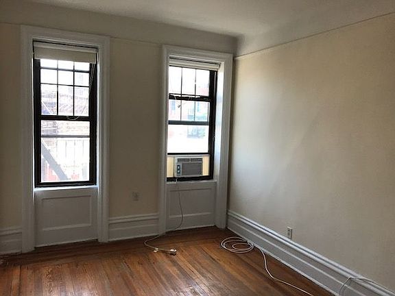 3rd image of 29 Charles St APT 5B