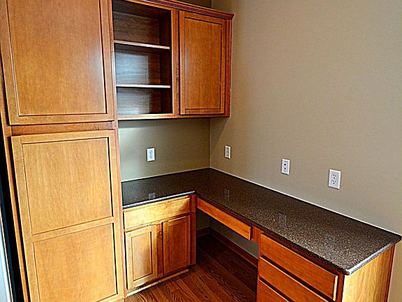 4th image of 15618 Eagle Bay Dr