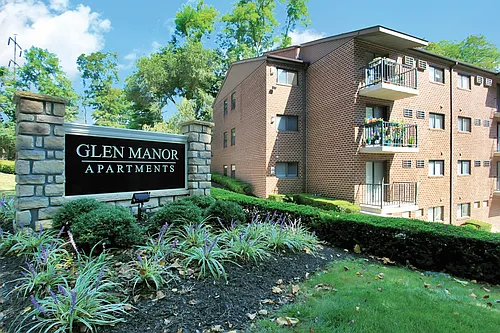 Glen Manor Photo 1