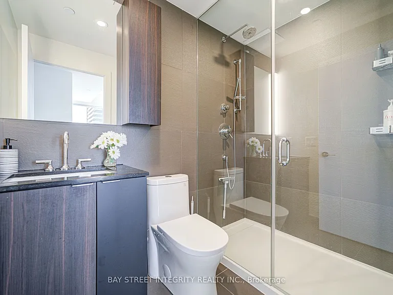 15 Mercer St #2102 — Photo 31