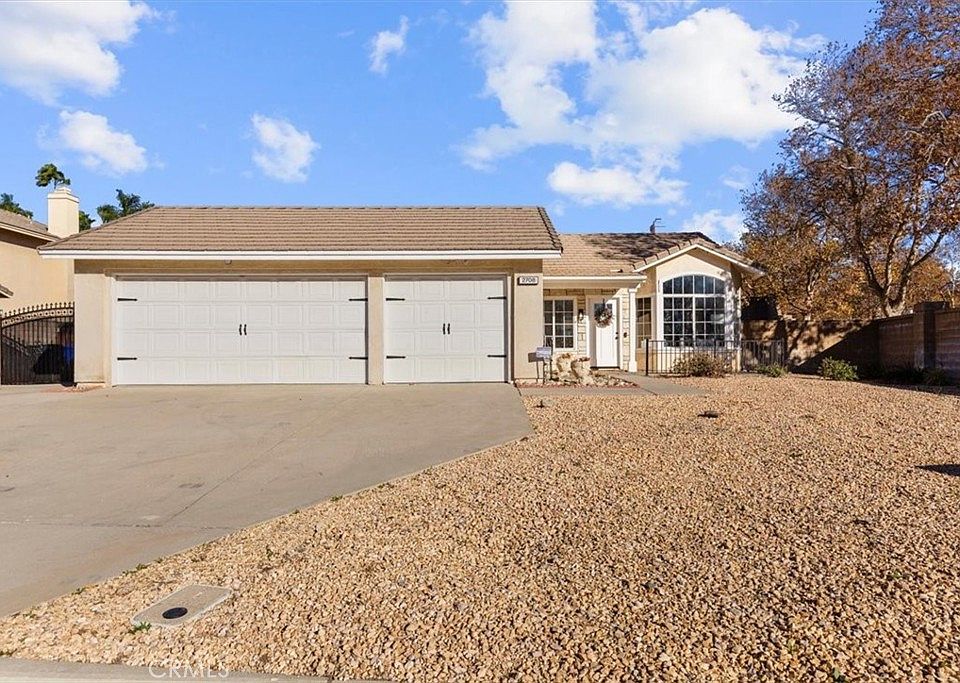 1st image of 2708 W Buena Vista Dr