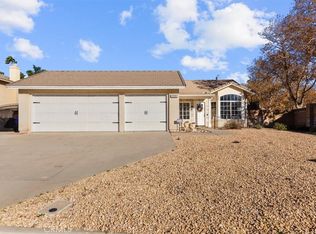 2708 W Buena Vista Dr, Rialto, CA 92377