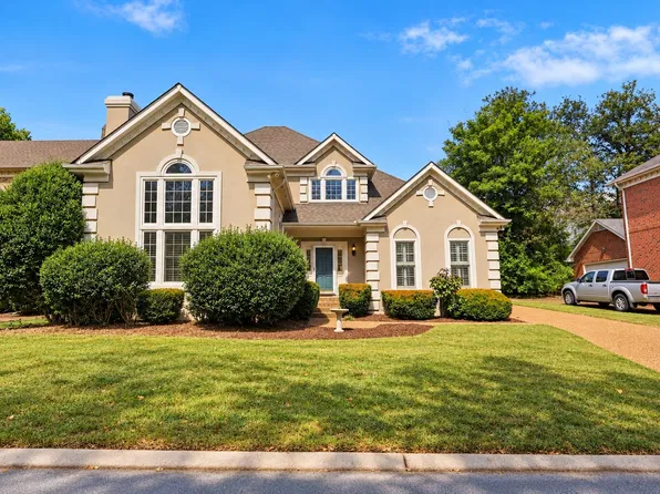206 Belle Lake Dr, Nashville, TN 37221