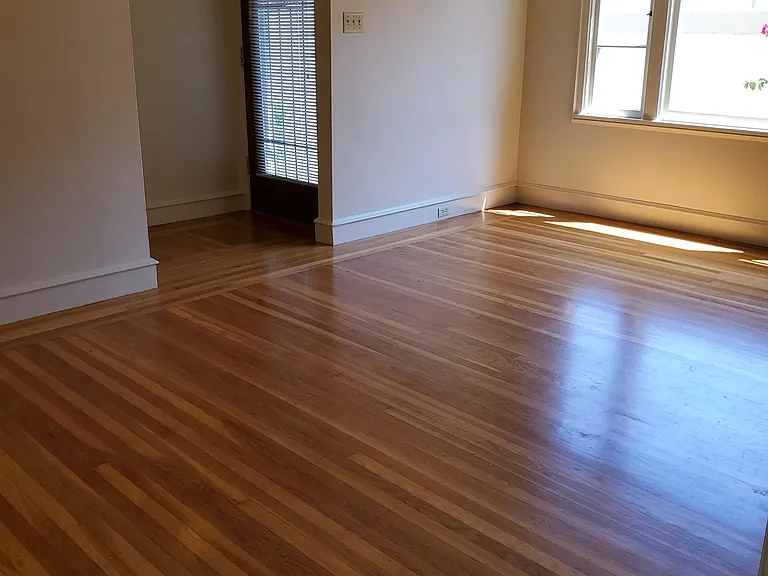 1832 Walnut St — Photo 8