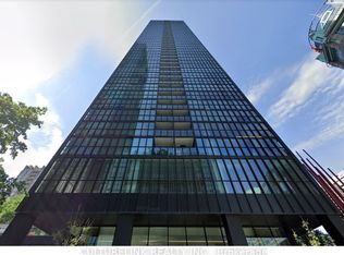 110 Charles St E #2608, Toronto, ON M4Y 1T5