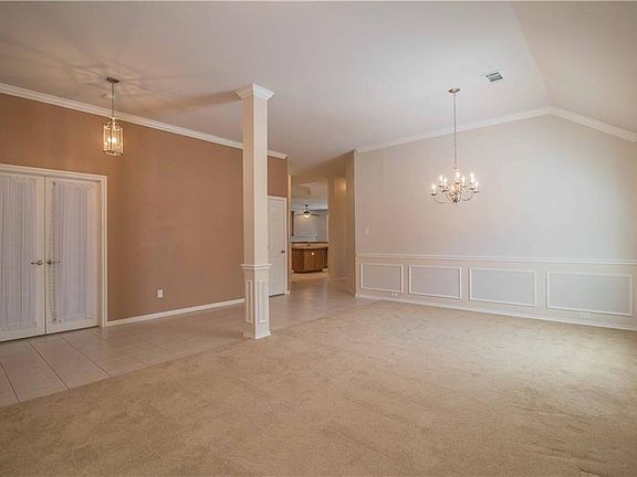 5th image of 10704 Ashmont Ln