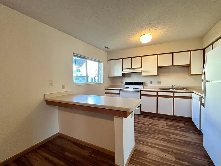 Kestrel Meadows Townhomes — Photo 9