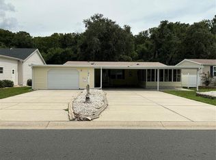 120 Forest Blvd, Wildwood, FL 34785