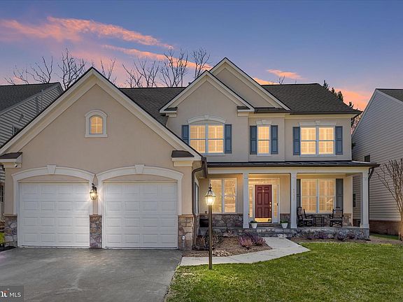 2nd image of 44029 Riverpoint Dr