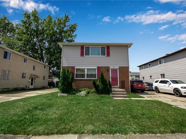 48 Fairelm Ln, Cheektowaga, NY 14227