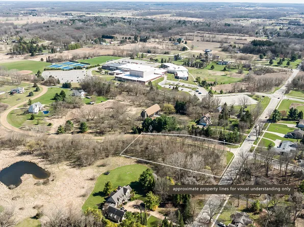 N Freer Rd, Chelsea, MI 48118