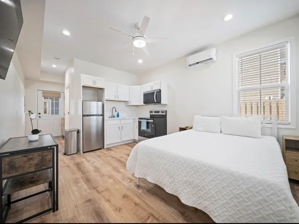 5069 Peachtree Ave #A, Wilmington, NC 28403