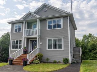 17 Olive Ave, Bedford, NS B4B1C7