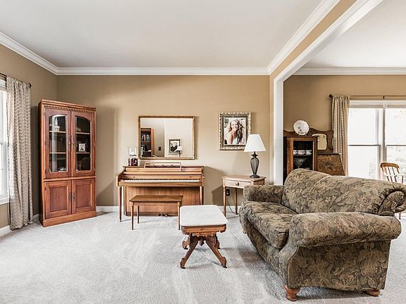 4th image of 11857 Arborhill Dr