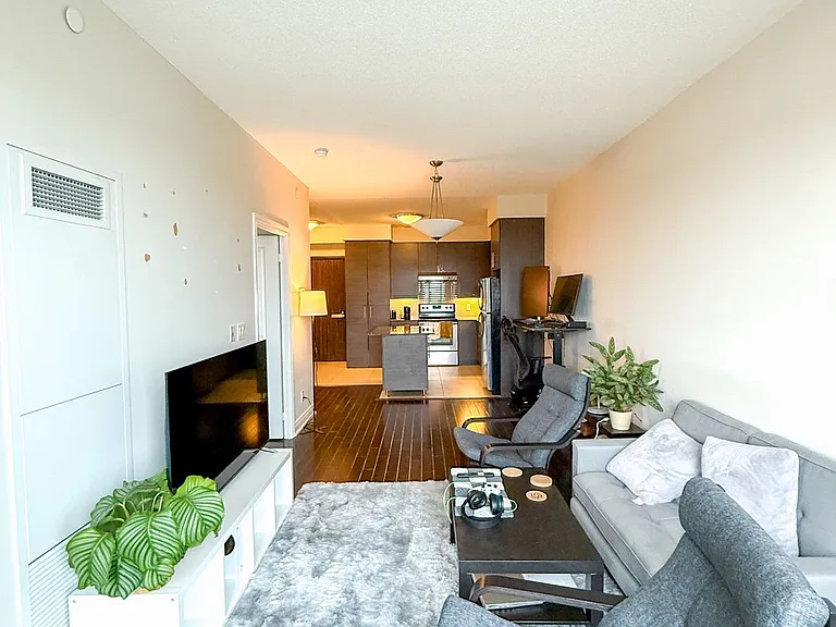 325 S Park Rd #1009 — Photo 10