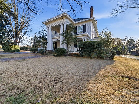 2nd image of 515 Camden Rd