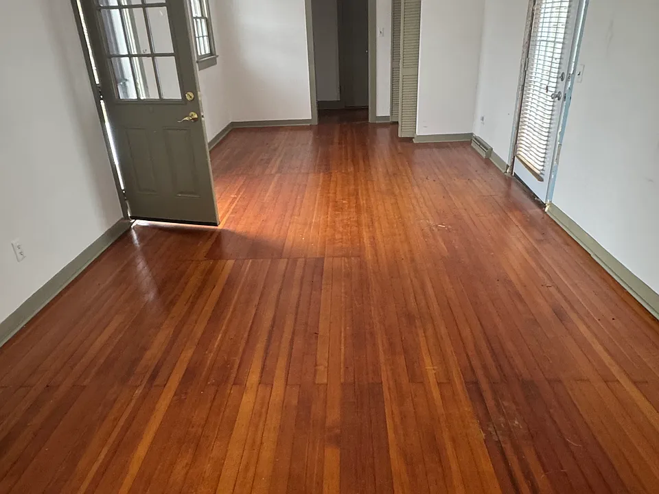living room (long view)