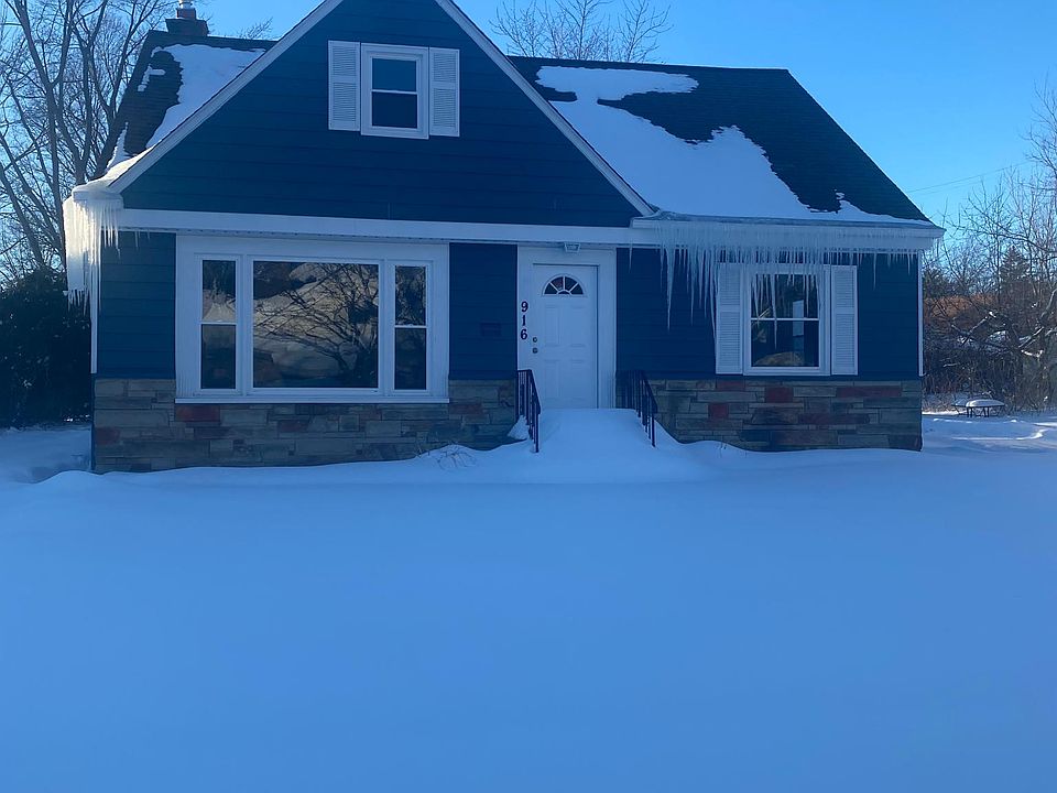 1st image of 916 Clinton Ave