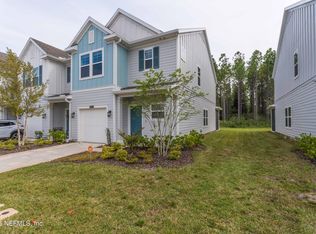 10318 Benson Lake Dr, Jacksonville, FL 32222