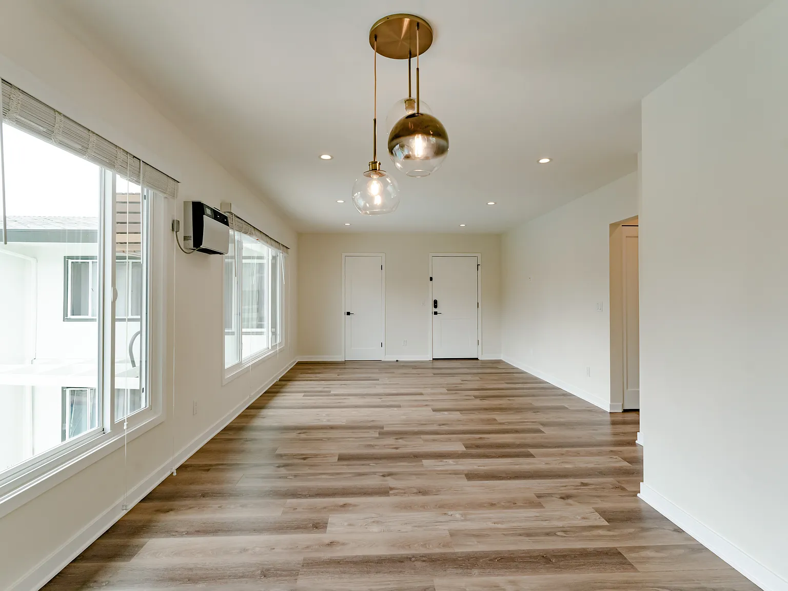 2 bed, 1100 sqft, $4,750 — Photo 4