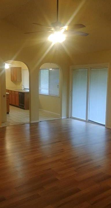 1st image of 509 Meadowcreek Ln