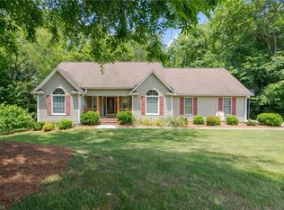 125 Montclair Dr, Advance, NC 27006