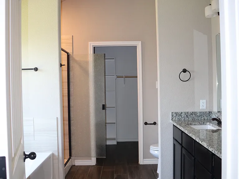 5207 Colina Dr — Photo 31