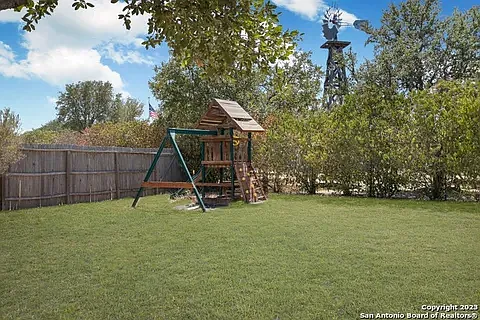 215 Redbird Cir — Photo 21
