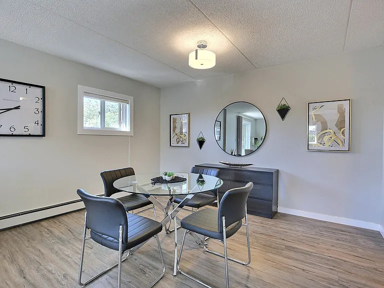 2227 Lorne St #201 — Photo 10
