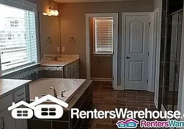 5 bed, 3.5 bath, 3559 sqft, $2,995 — Photo 4