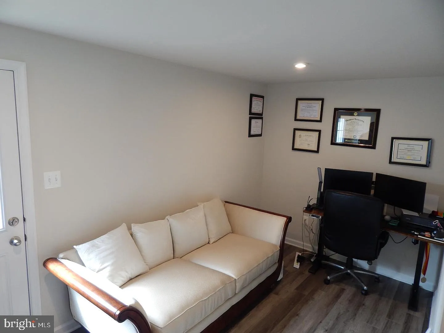 3 bed, 2.5 bath, 1600 sqft, $1,750 — Photo 4