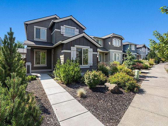 2nd image of 61065 SE Sydney Harbor Dr