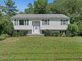 735 Pleasant St, Bridgewater, MA 02324