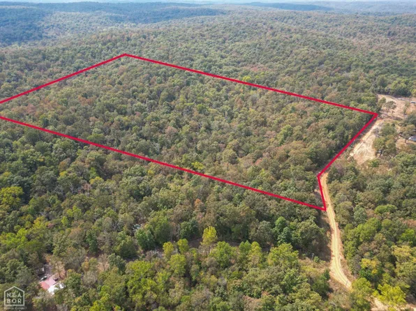 32 Red Oak Dr #34, Hardy, AR 72542