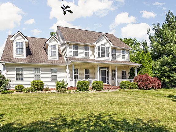 2nd image of 8812 Stonewall Dr