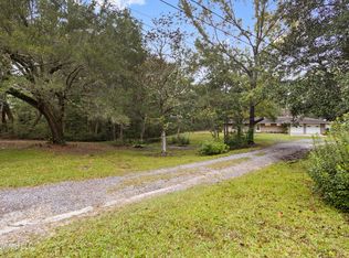 2719 Brumbaugh Rd, Ocean Springs, MS 39564