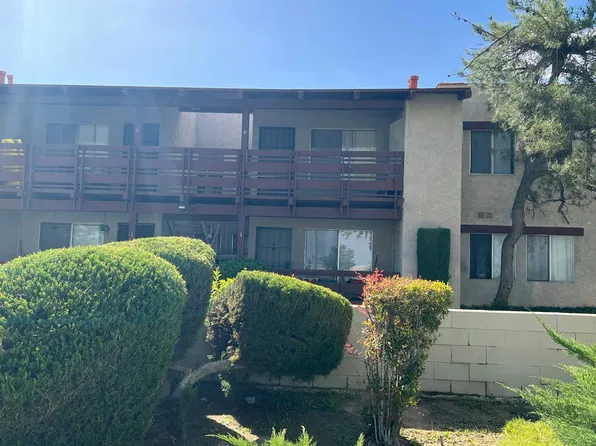 2040 W Avenue J13 APT 3, Lancaster, CA 93536