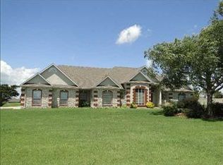 101 Lake Shore Dr, Shawnee, OK 74804