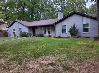 28 Forrest Ln, Conway, AR 72034
