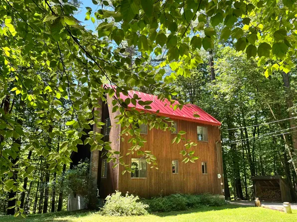 41 Pine Hill Road, Ludlow, VT 05149