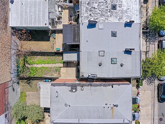 3rd image of 3558 Willett Ave