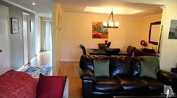 255 Green Moor Pl — Photo 3