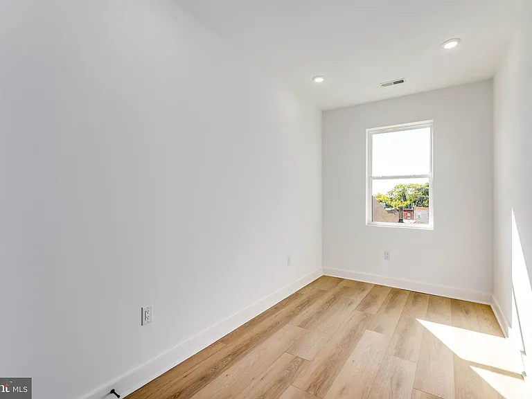 1221 W Lehigh Ave #3 — Photo 6