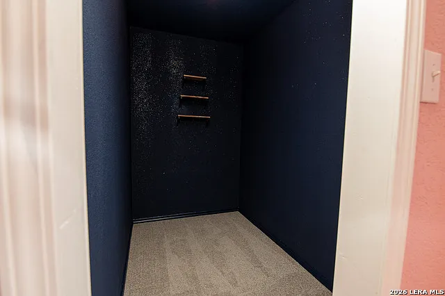655 Northlake Dr — Photo 27
